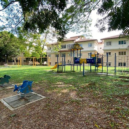 Homestay Vista3A At Vista Seri Putra Kajang Eksteriør billede